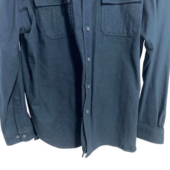 L.L. Bean Navy Chamois Cloth Shirt - traditional fit - Picture 3 of 6